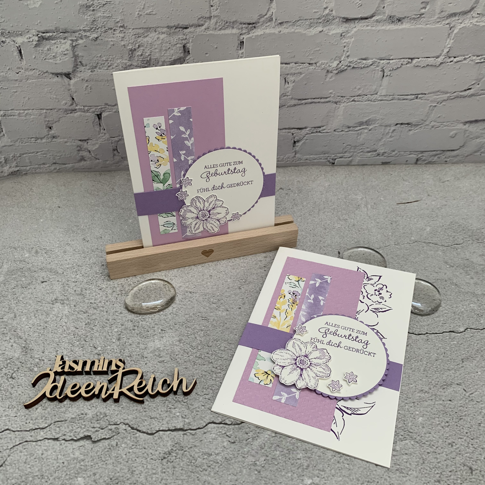 Von Hand gemalt - Karte Flieder 1.jpeg